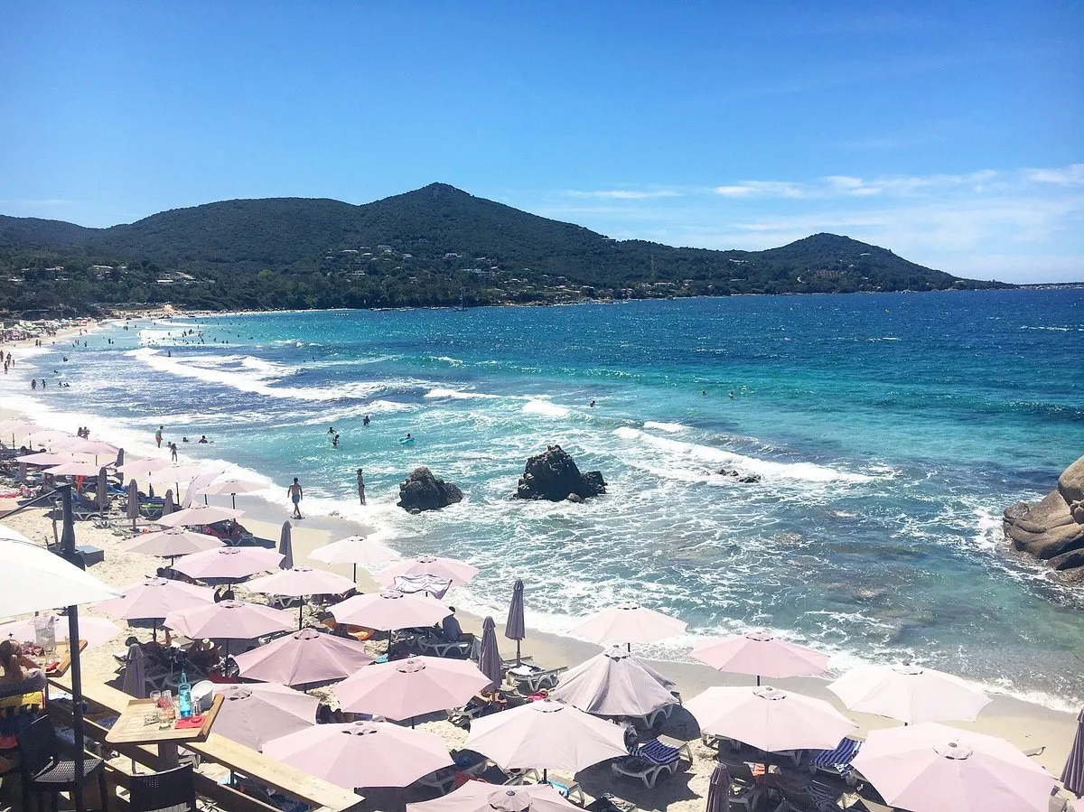 Ambiance festive et élégante La Plage d'Argent