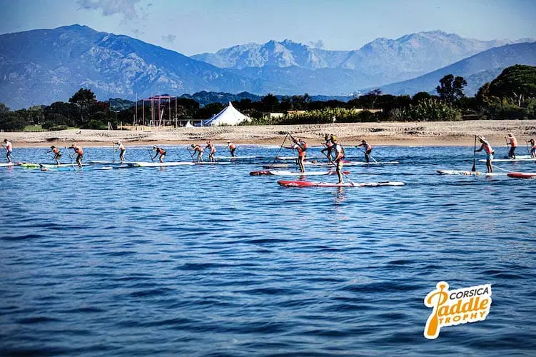Stand Up Paddle sur les eaux cristallines